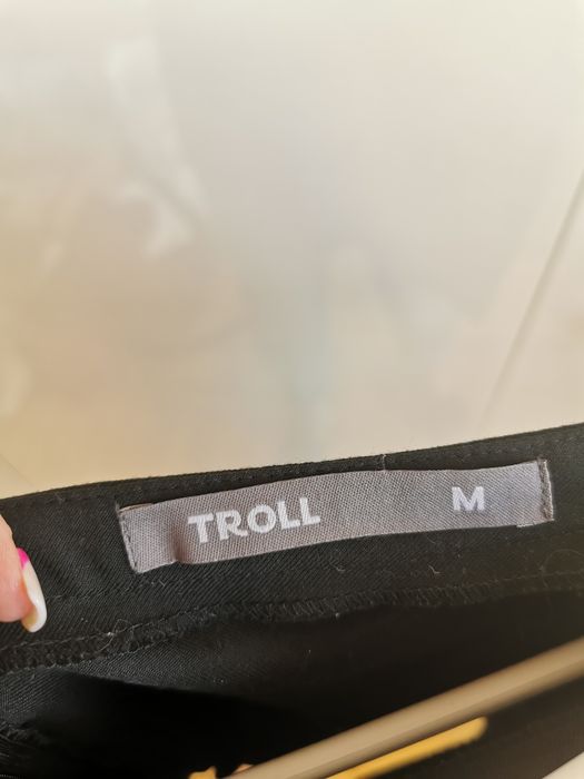 Mini spódniczka Troll w rozmiarze M