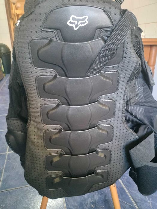 Armadura desportiva Fox