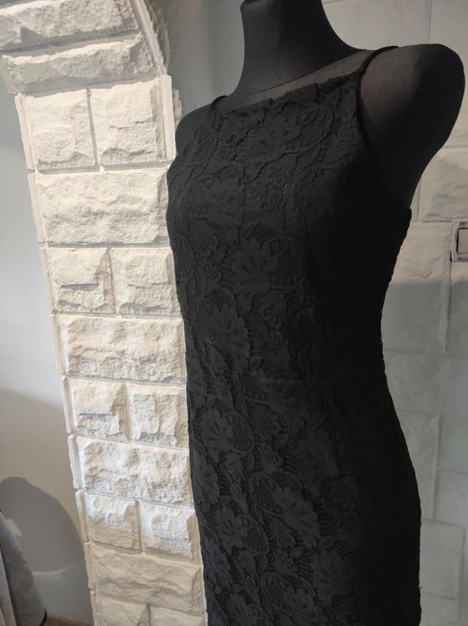 Sukienka z frędzelkami