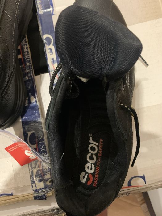 Кросівки чоловічи захисні