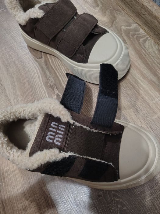 Взуття  жіноче зимове 39р (24,5см)