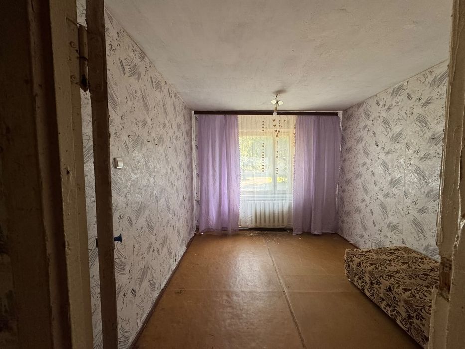 Продам 2-кімнатну квартиру в с. Коржі від власника