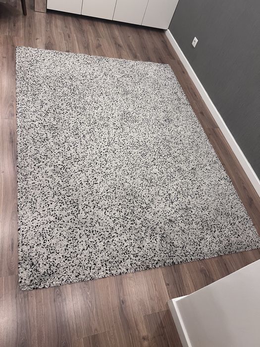 Tapete IKEA VINDUM 170x230 cm – Excelente Estado (Descontinuado)