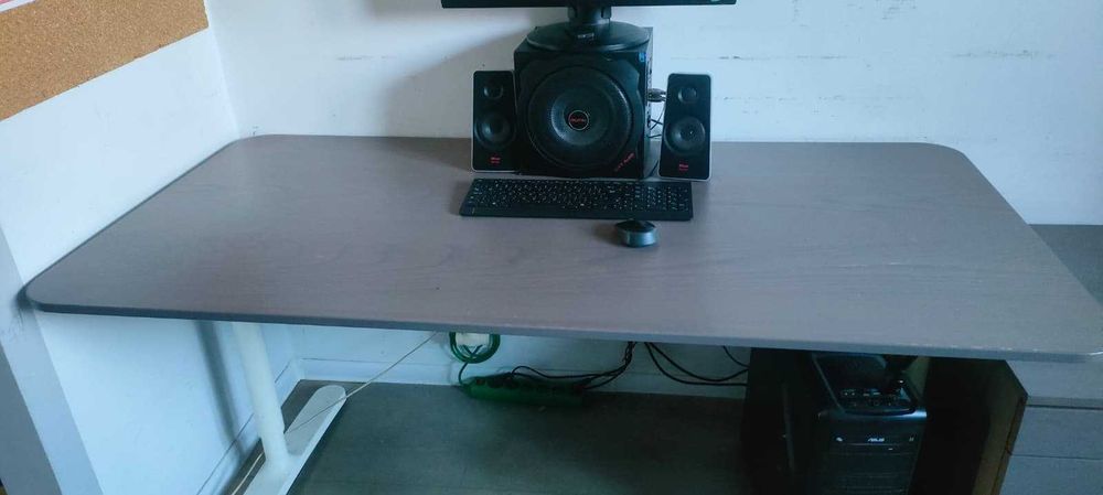 Biurko 160cm x 80cm, wysokość regulowana + osobny moduł szufladowy