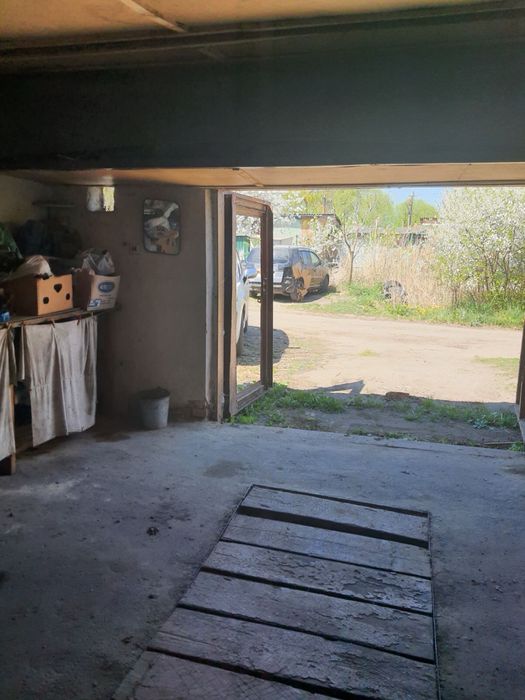 Гараж на Дитячому світі