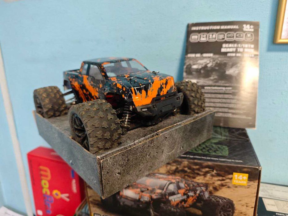 Радіокерований позашляховик-монстр HAIBOXING 18859 RC 1:18 36 KM/H 4WD