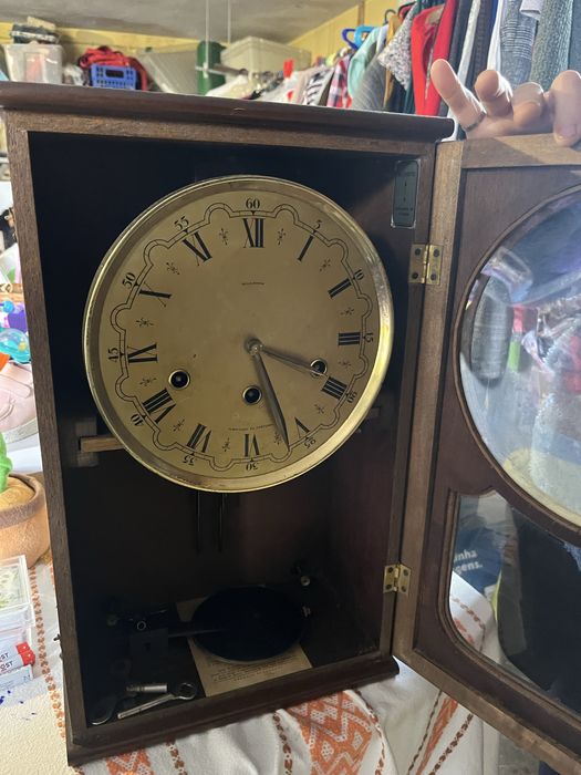 Relógio Parede de Pêndulo