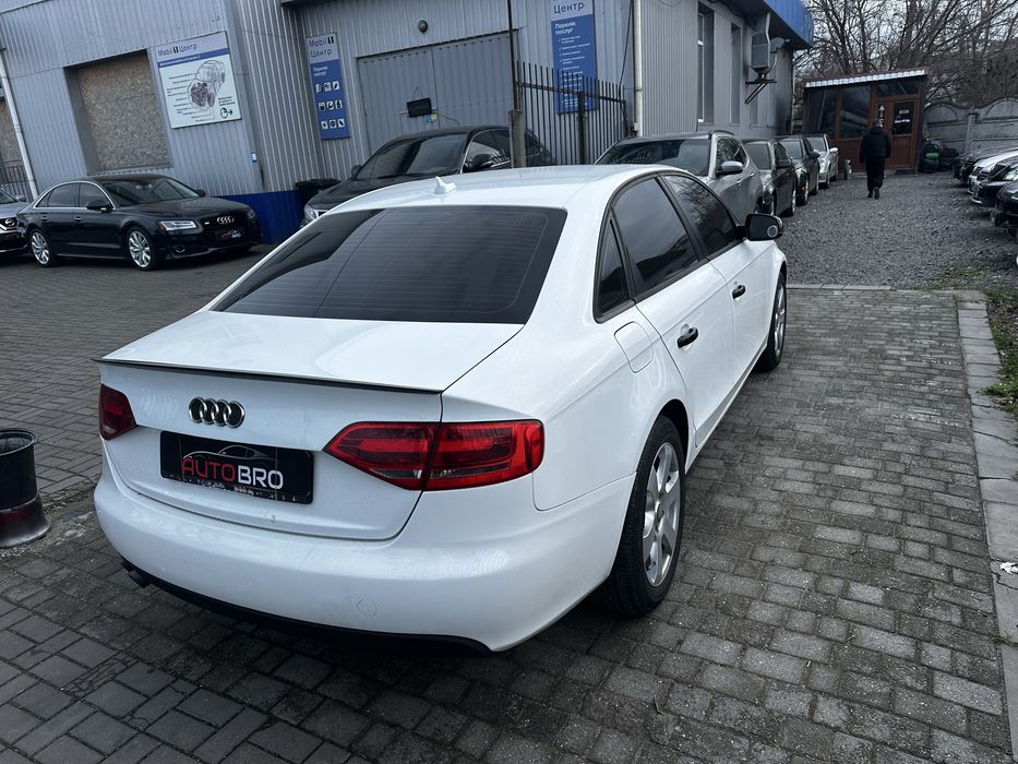 Ауди А4 2.0 в отличном состоянии