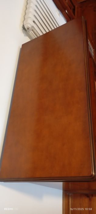 Móvel em cerejeira (loja 8&80)