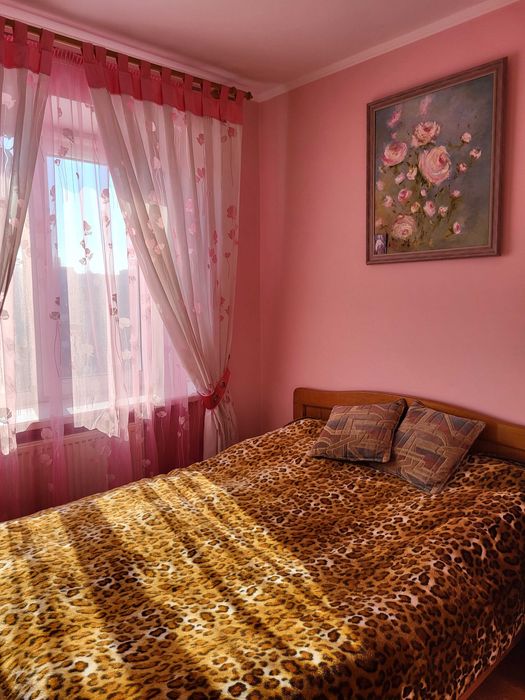 Довгострокова оренда 3-кімнатної квартири на вул.Гузара(Чалдаєва), БАМ