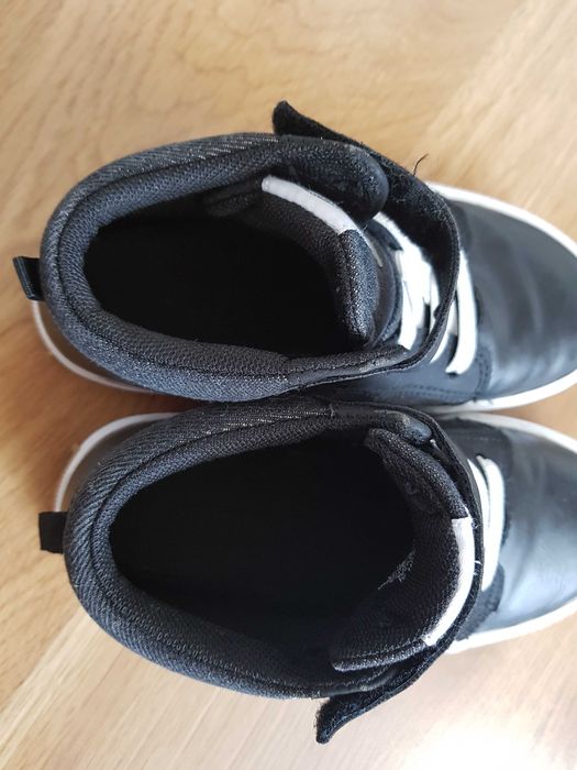 Czarne wyższe buty New York 31