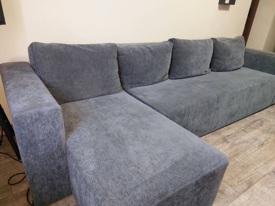 Диван   угловой.