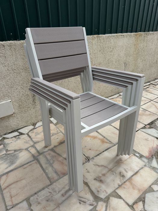 Mesa com 4 cadeiras exterior