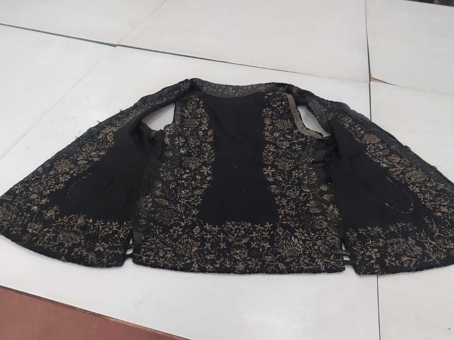 Желет жіночий з бісеру