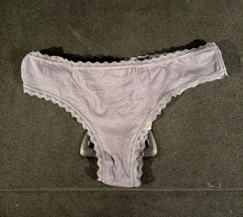 Majtki używane koronkowe