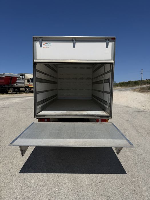 Mitsubishi canter fuso 3c13 com plataforma