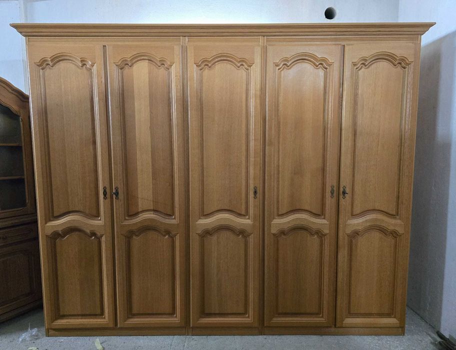 Sprzedam piękną dębową szafę