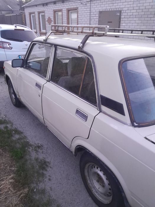 Продам ваз 2105 1989      1200см³