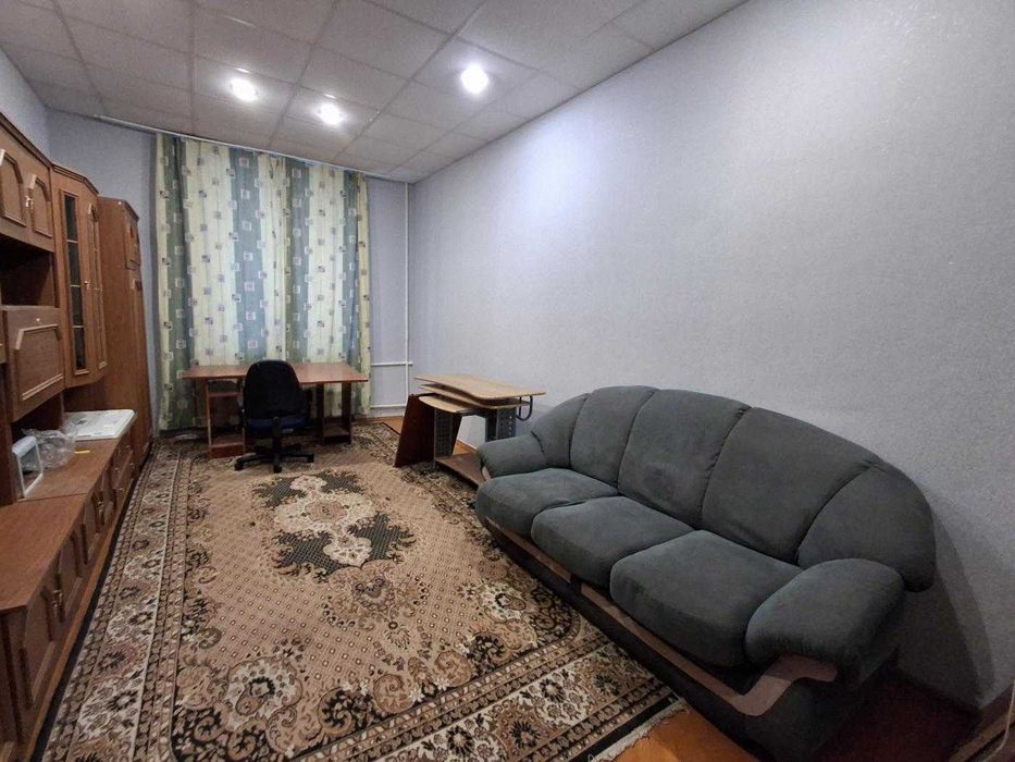 Оренда 2к квартири, вул. І. Світличного 8, ГАЗ, тепло, 1 поверх