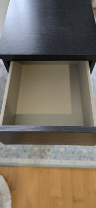 Mesa de Cabeceira Malm