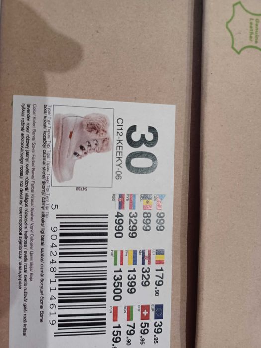 Sprzedam buty dziewczęce