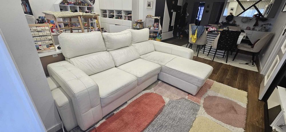 Doar - Sofa branco em Almada