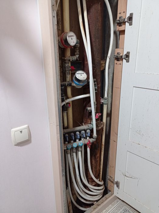 Продам двухкомнатную квартиру м. Академика Павлова