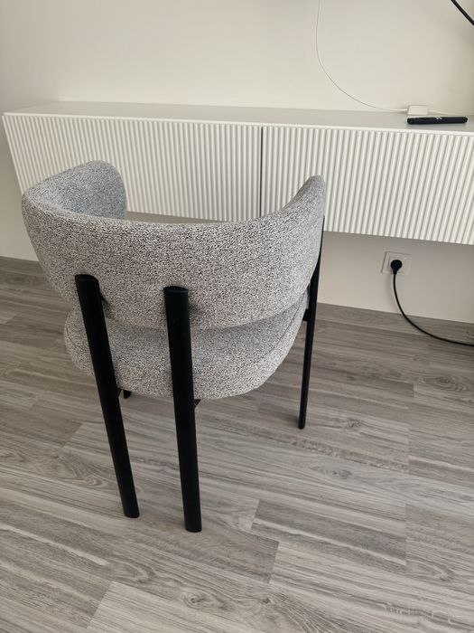 Nowoczesne krzesła/ boucle/ szenil/ szary