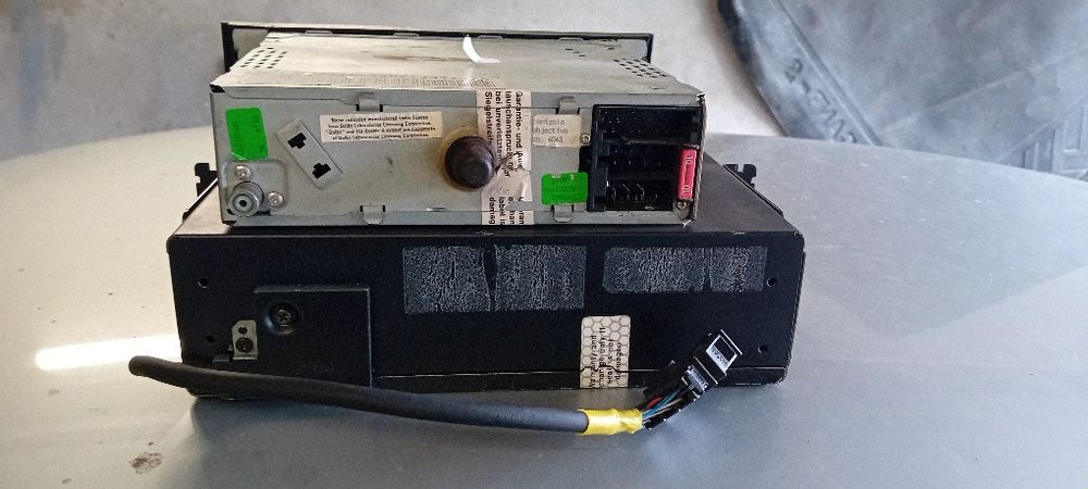 Aura i zmieniarką 6 cd