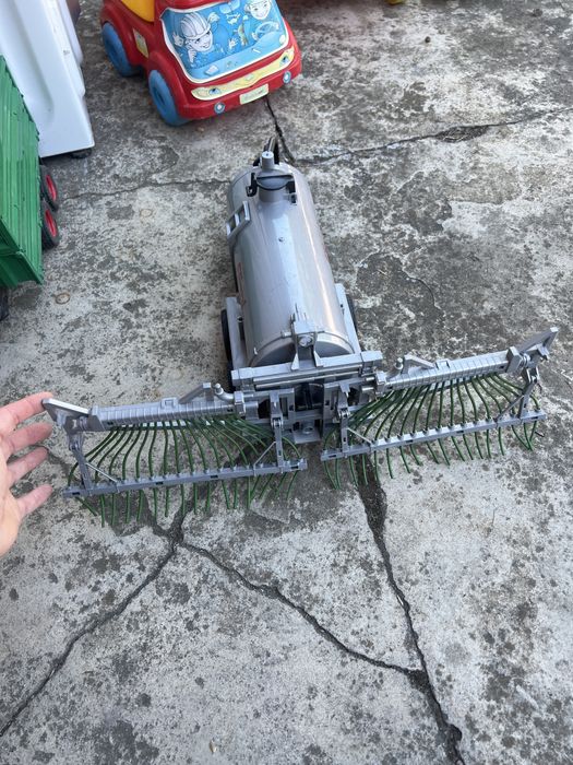 Opryskiwacz bruder Fliegl