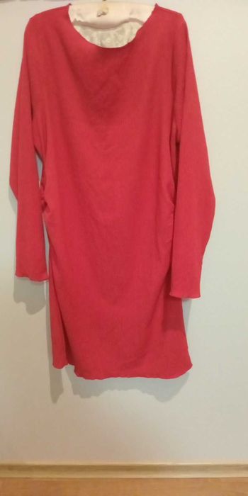 Червона сукня 48-50