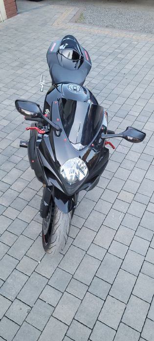 Suzuki GSX R  1000 K7