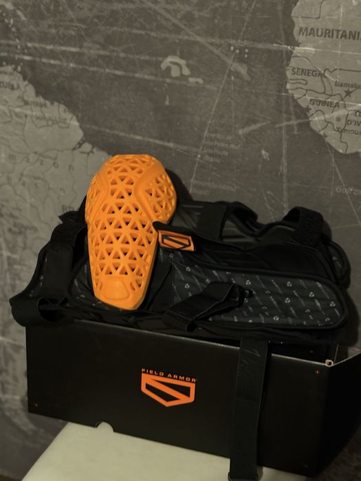 Наколінники Icon field armor 3 black, S/M