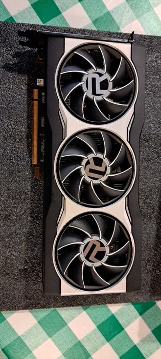 AMD Radeon RX 6800
