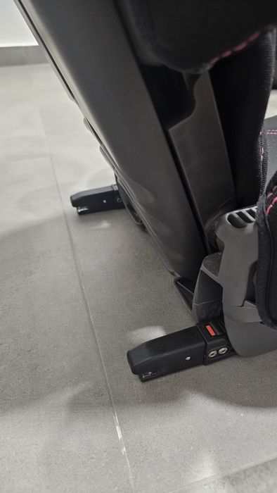 Fotelik samochodowy Takata isofix