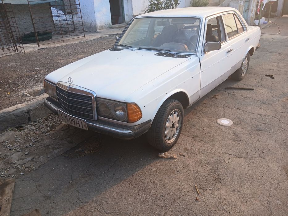 Продам мерседес бенз 123