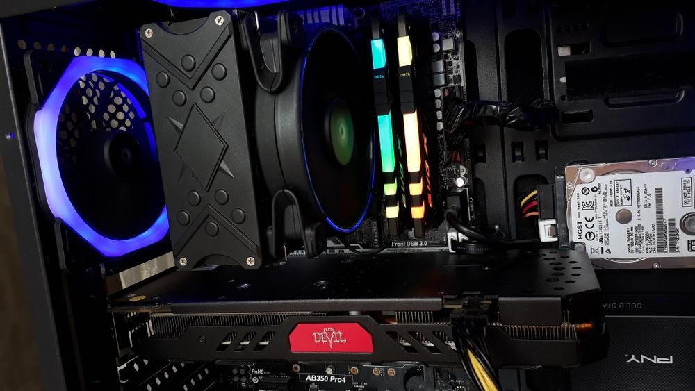 Ігровий ПК комп'ютер Ryzen 5 2600/16 GB/RX 480 Red Devil/500 GB/120 GB