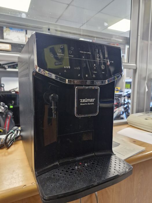 Ekspres do kawy Zelmer ZCM8121  maestro barista !Super stan!