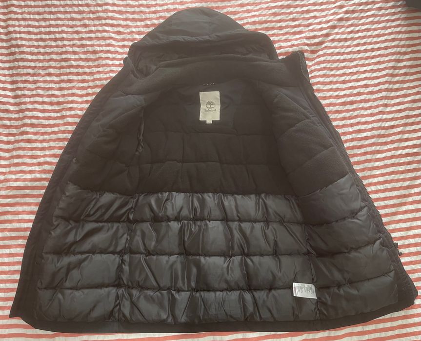 Casaco parka TIMBERLAND para criança em excelente estado.