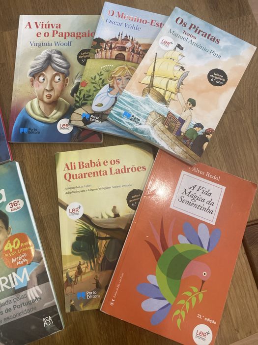 Livros de historias escolares