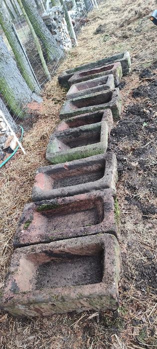 Koryto z piaskowca .. koryta piaskowiec