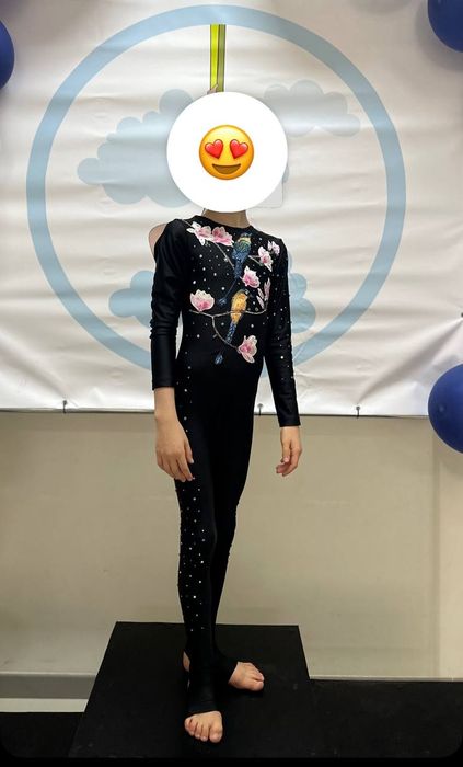 Гимнастический комбенизон , акробатика, кольцо, гимнастика, воздушная.