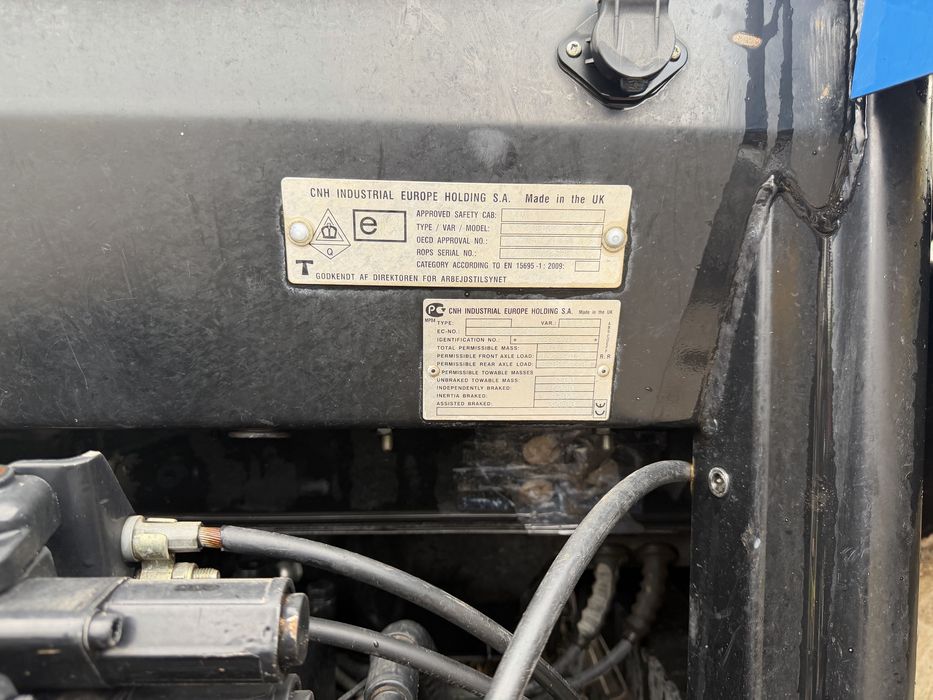 Трактор NEW HOLLAND T6050