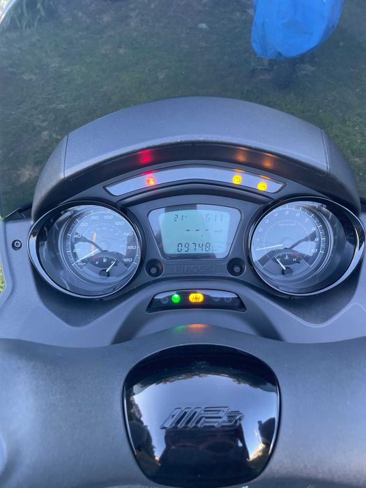 2025 Piaggio MP3 HPE 300 Deep Black Edition