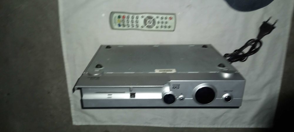 Receptor de Satelite "MEDIABOX" com comando