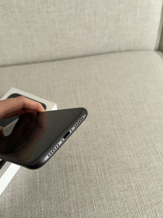 iPhone 11 128 GB czarny