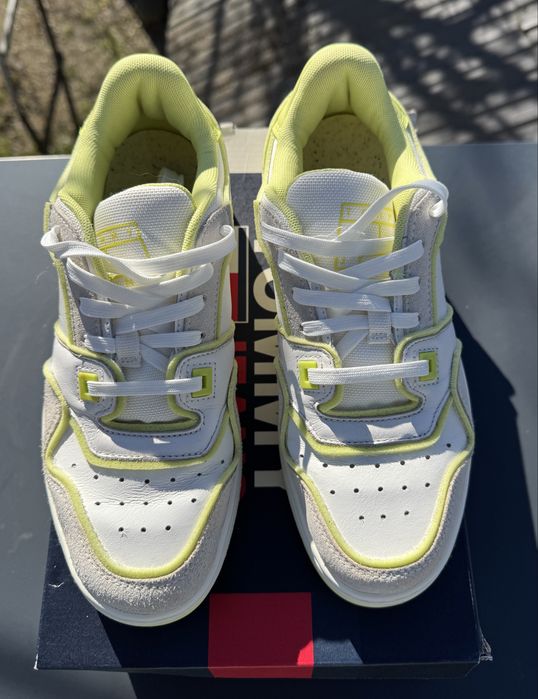 Trampki Tommy Hilfiger damskie w rozmiarze 39