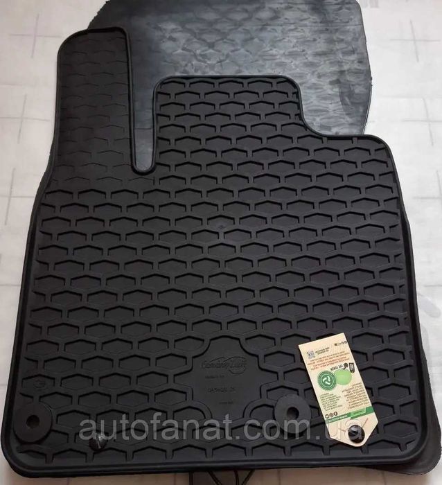 Nissan Qashqai 2021–.. | Коврики в салон Ніссан | Гумові килимки Чехія