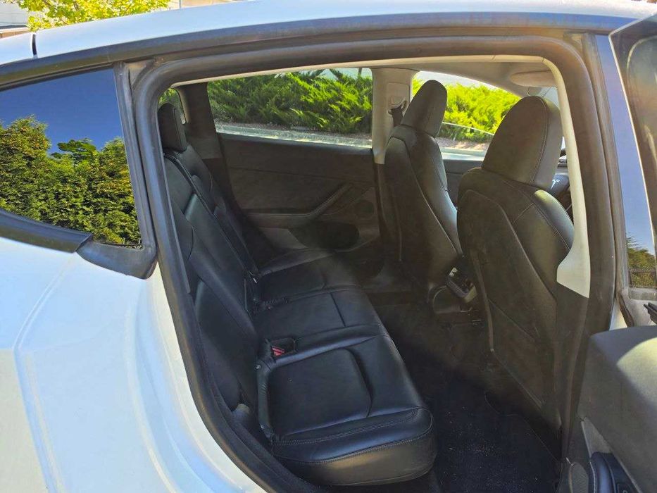 Tesla Model Y 2023 Long Range AWD • Dual Motor 82 kWt