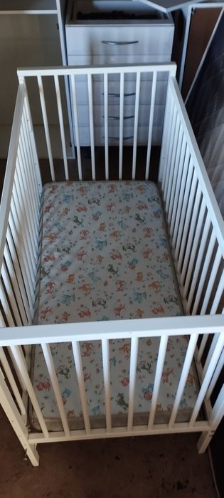 Vendo berço branco Zippy